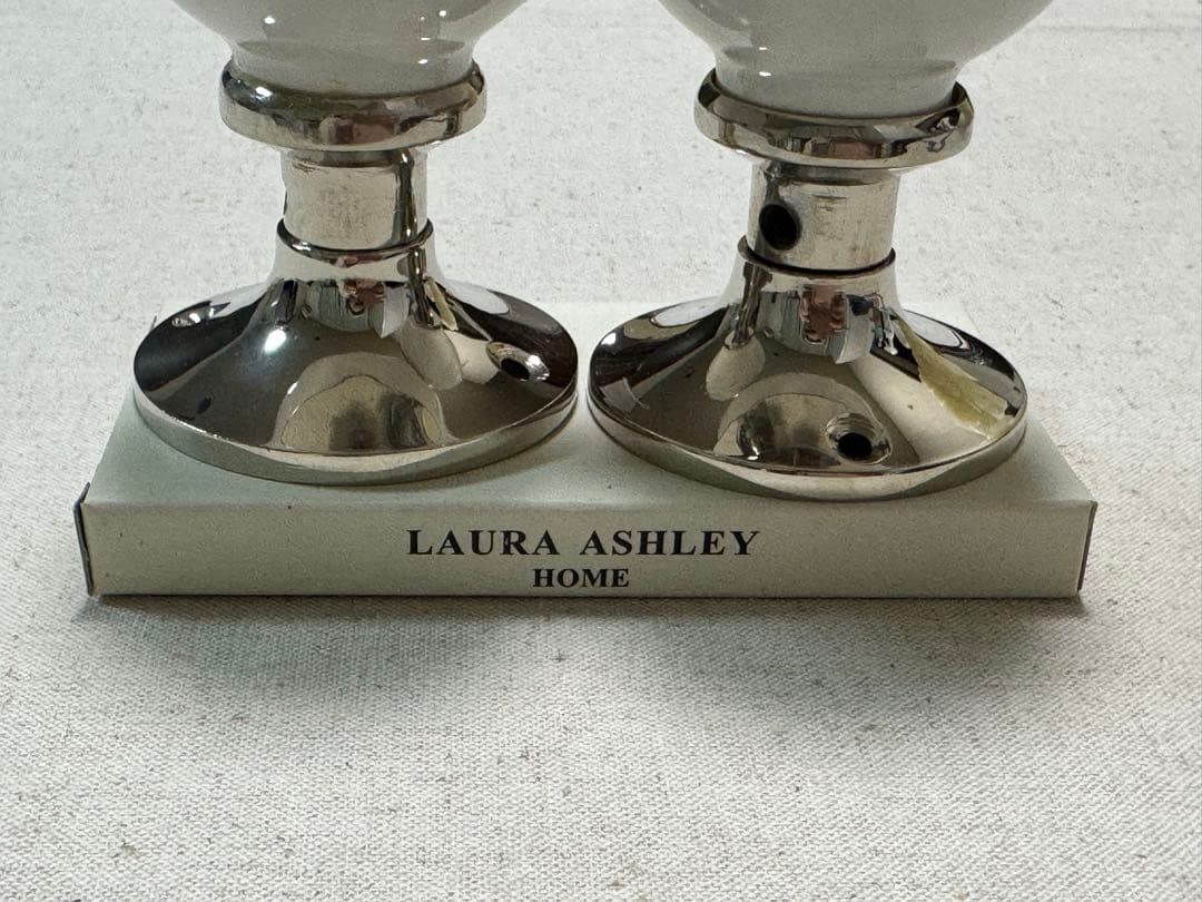 ローラアシュレイ　ドアノブ