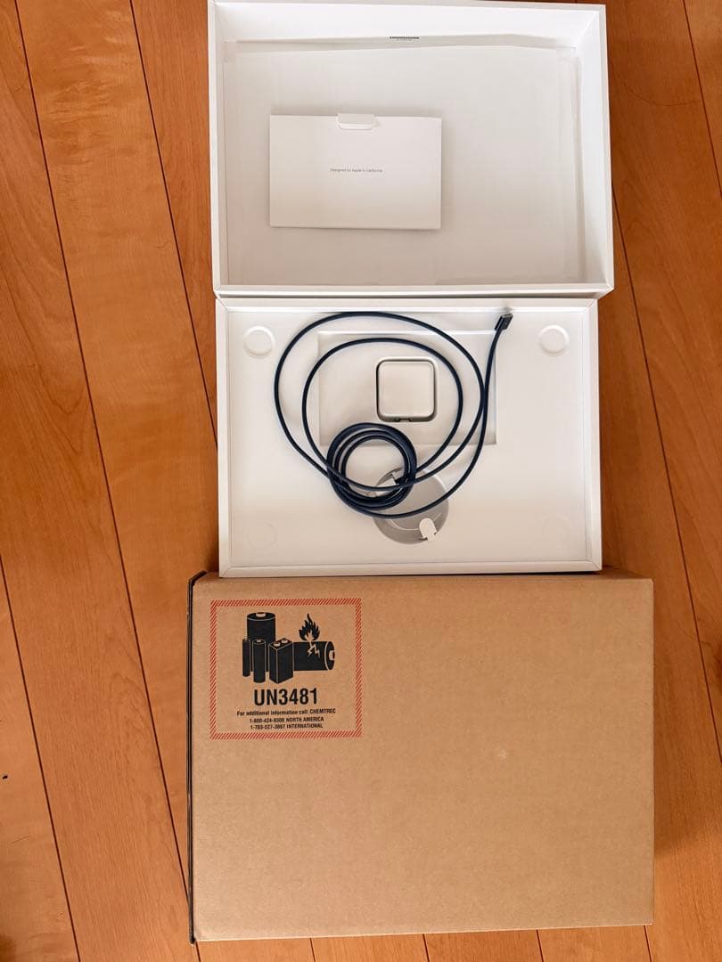 MacBook Air M2 13インチ スペースグレー　100%バッテリー