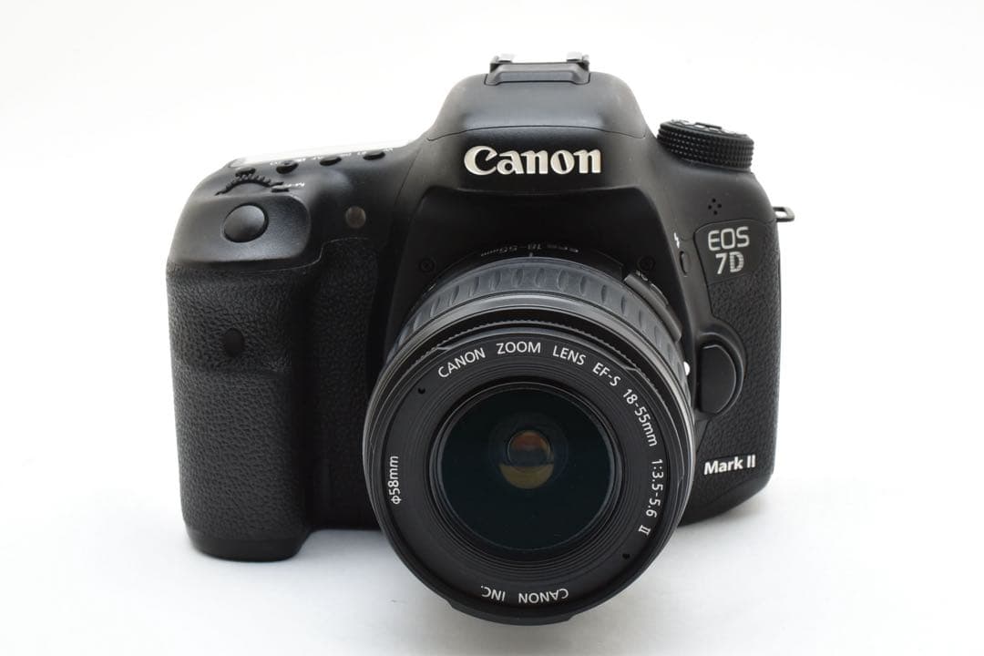 Canon EOS 7D Mark II ボディ ＋ EF-S 18-55mm