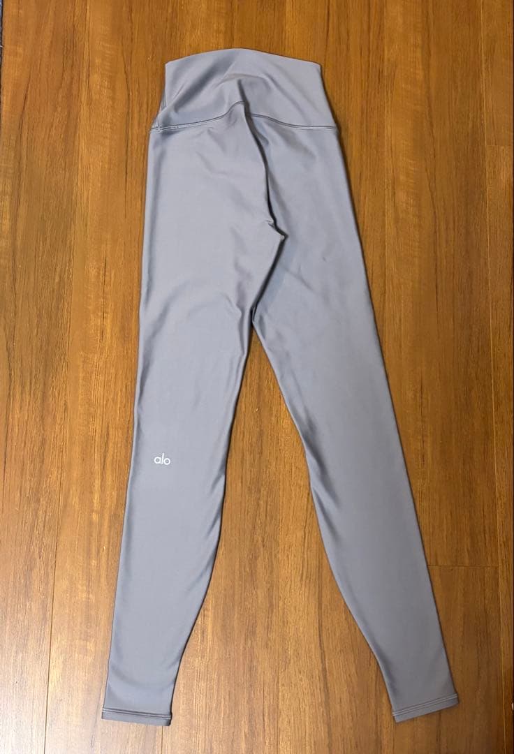 【新品未使用】aloyoga airlift グレー　レギンス　XXS