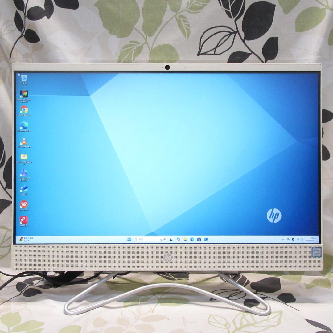 Win11公式対応8世代Corei5/メ16/新品SSD+HDD/DVD/カメラ