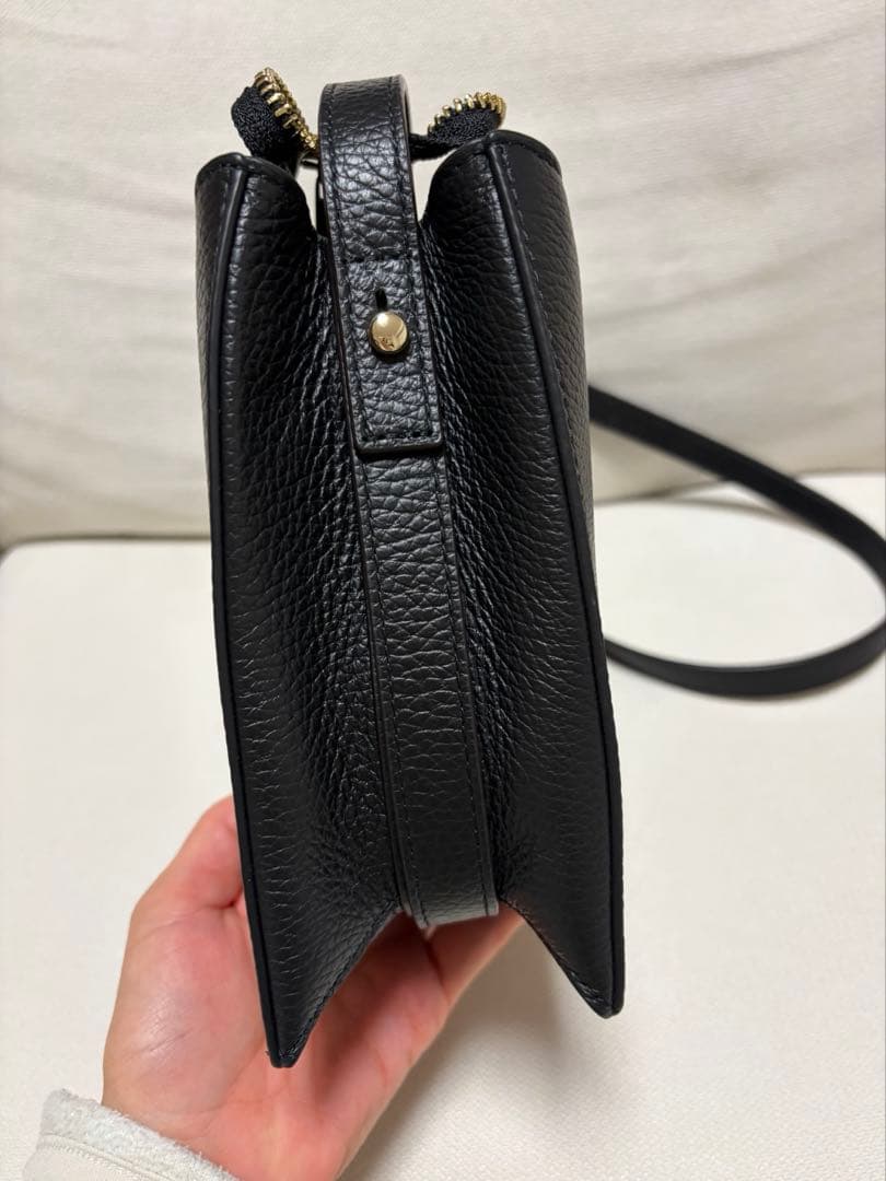 FURLA ショルダーバッグ　ヌヴォラ　ブラック