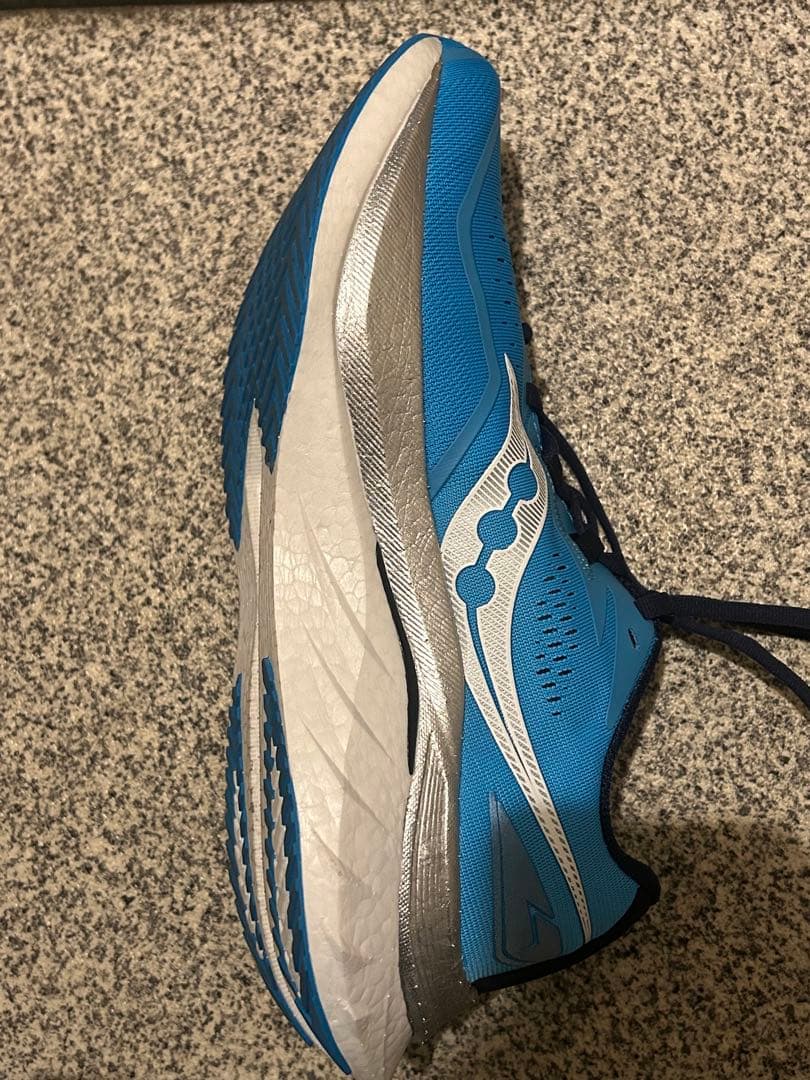 スパイク・シューズ Saucony ENDORPHIN SPEED 4