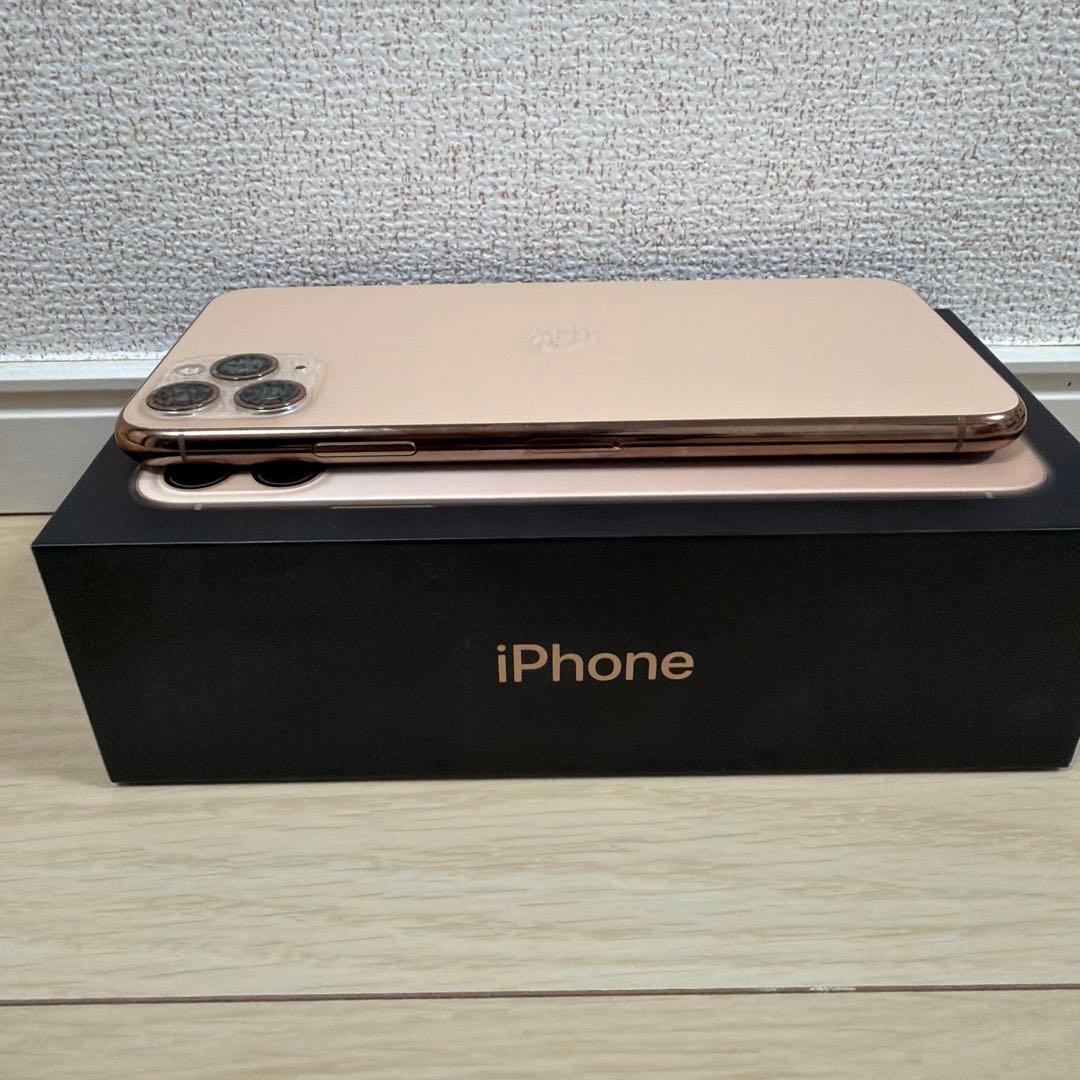 Apple iPhone 11 Pro MAXゴールド 本体