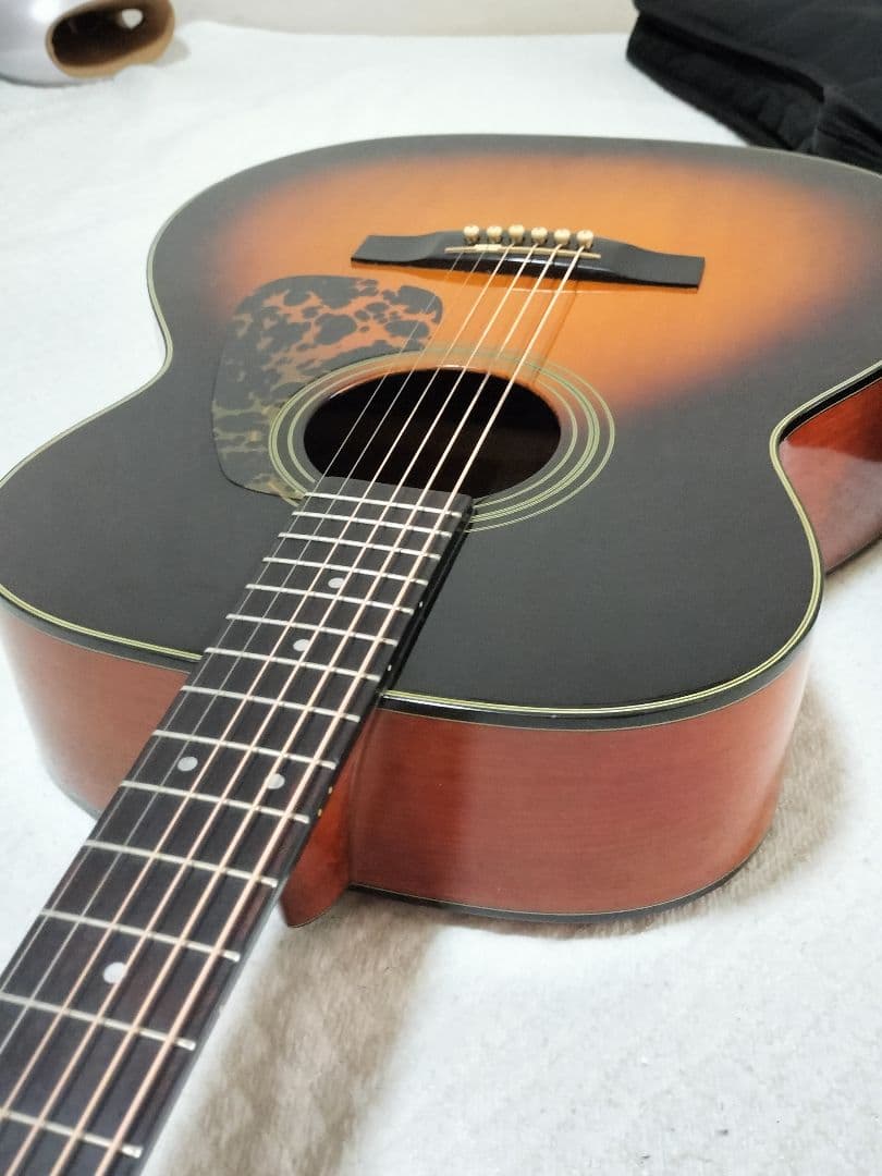 Morris モーリス アコースティックギター 小ぶり ケース付