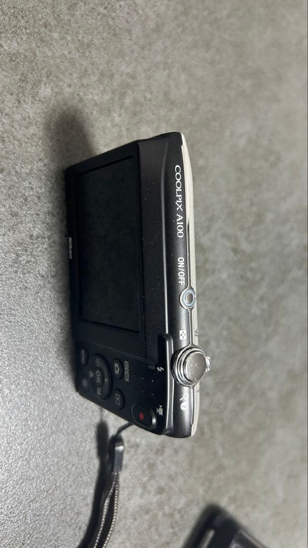 デジタルカメラ Nikon coolpix A100