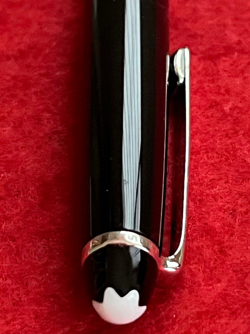 モンブランボールペン マイスターシュテュックpixプラチナP164‼️艶やかです‼️