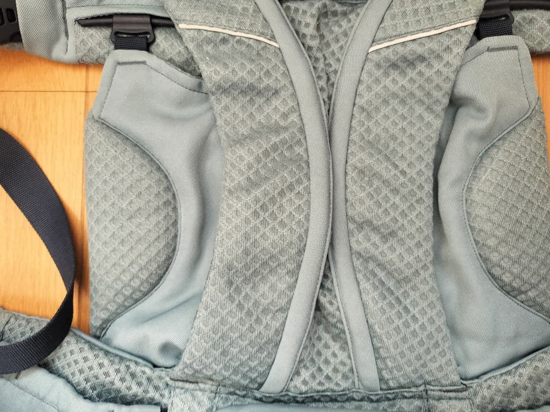 ergobaby OMNI breeze 抱っこ紐【スレートブルー】