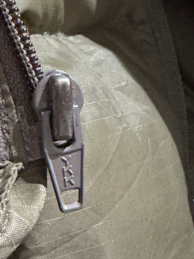 Eddie Bauer ダウンジャケット黒タグ