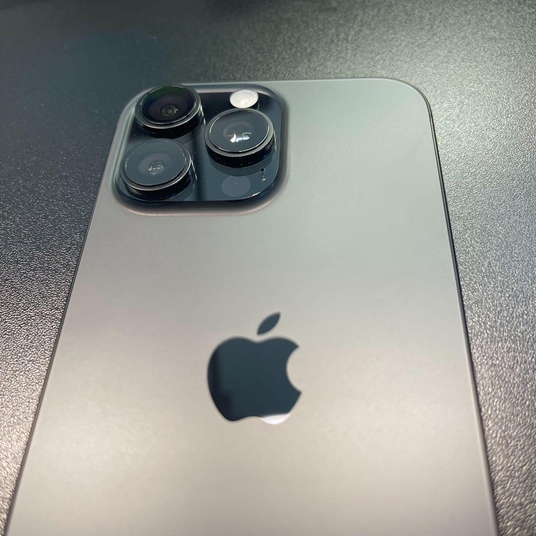 【美品】iPhone 16 Pro Max 黒色 本体 箱付き