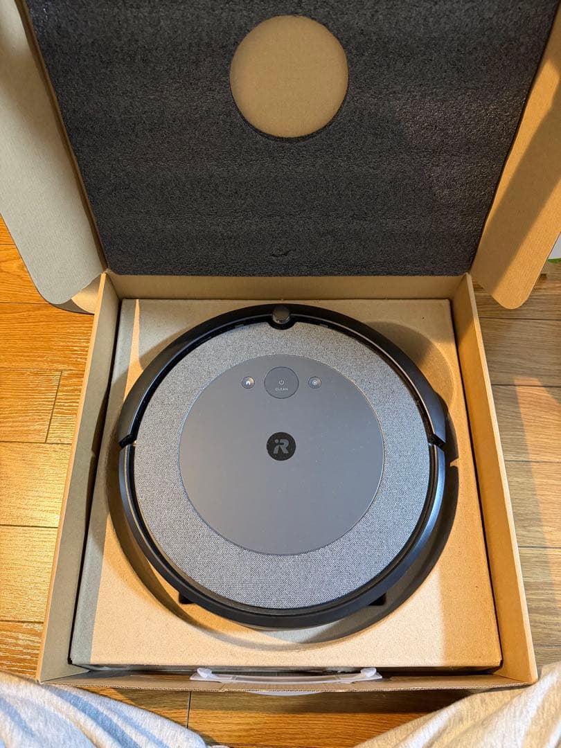 掃除機ロボットルンバ / Roomba i3+ （本体 & クリーンベース）