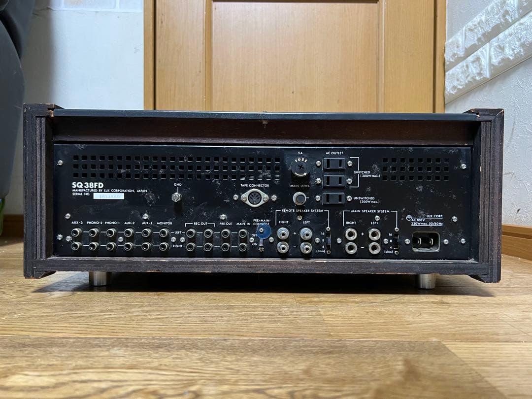 Luxman 真空管アンプ SQ-38FD 前面パネル綺麗です