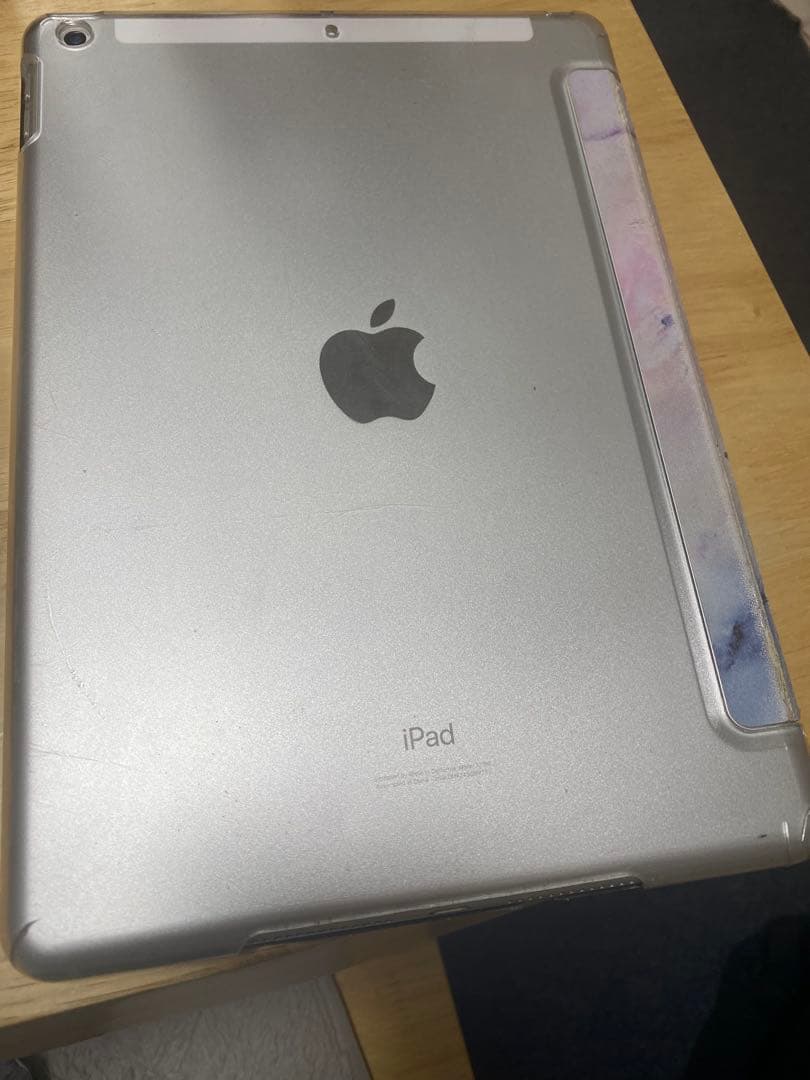 Apple iPad (第7世代) 32GB セルラーモデル