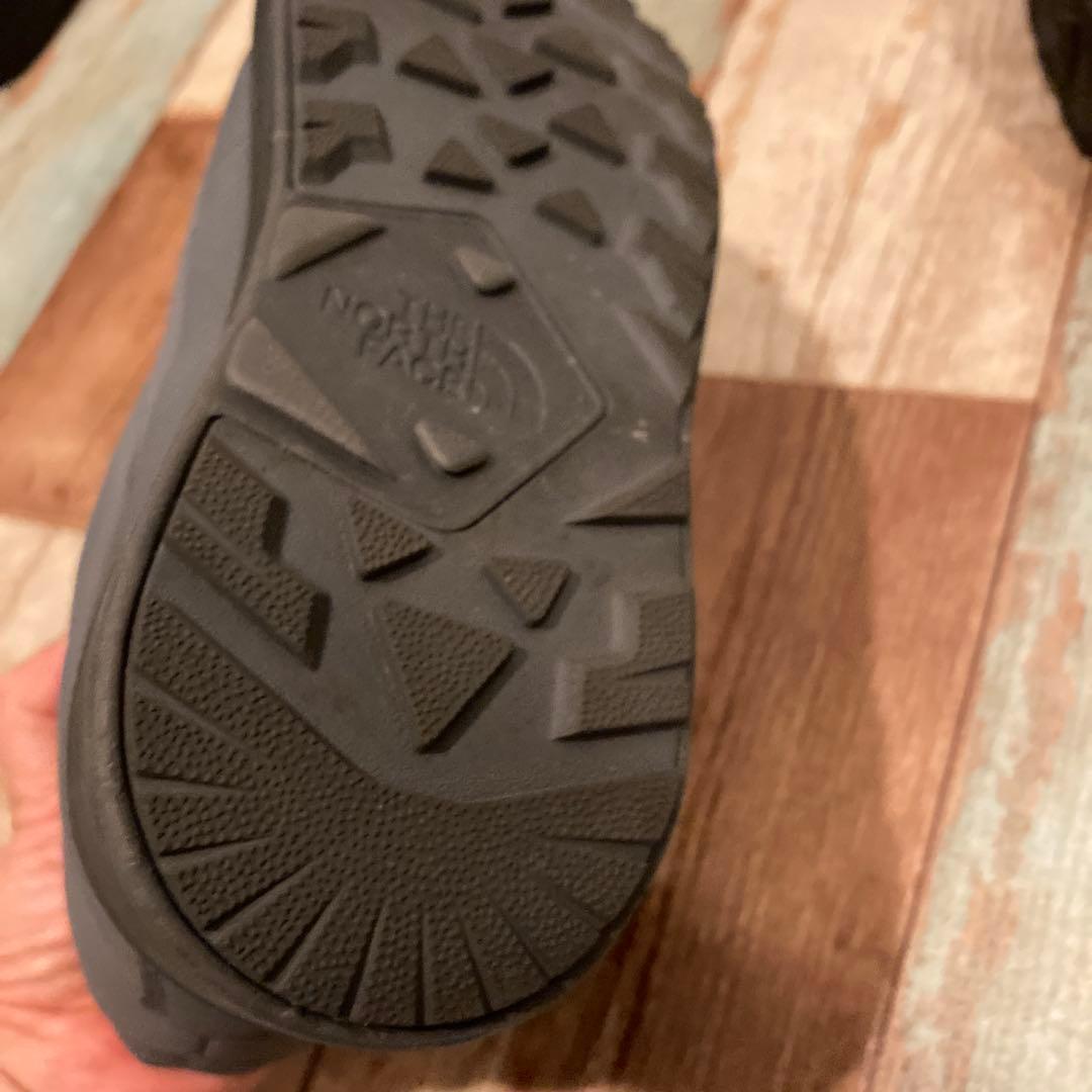 【着用回数少なめ】ノースフェイス　スノーブーツ　ウォータープルーフ　24cm