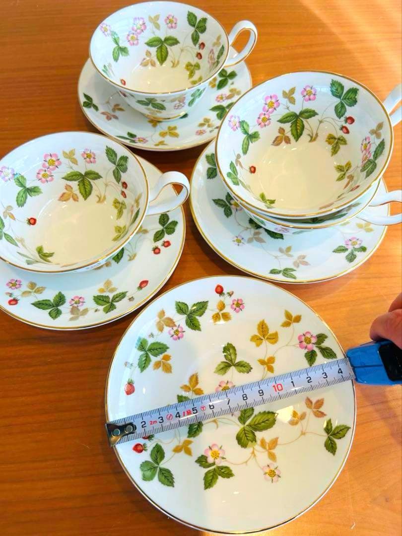 user_4af841f9 ワイルドストロベリー食器定価9万弱　計17点