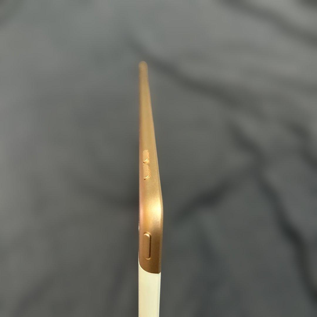 iPad 第7世代 32GB スペースグレイ Wi-Fi + Cellular