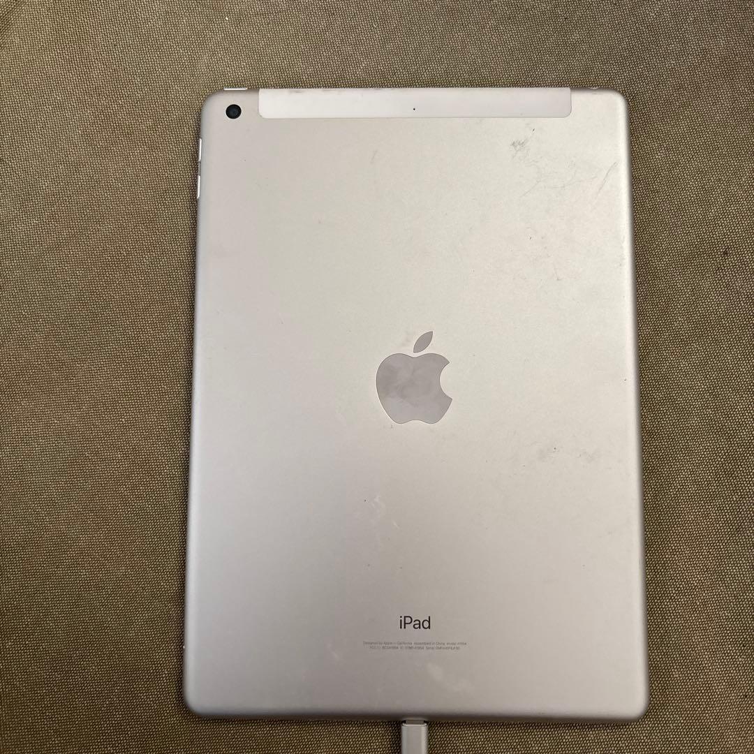 Apple iPad 第6世代 32GB 初期化済みSIMフリー