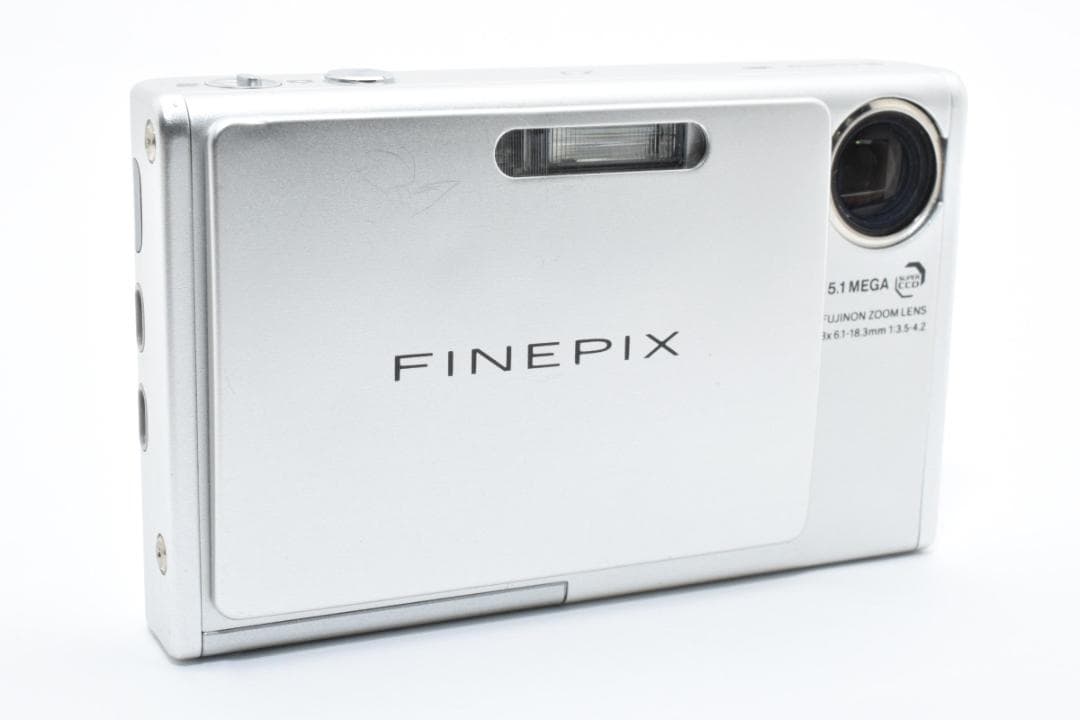 【お値下げ歓迎】 FUJIFILM FinePix Z3 シルバー