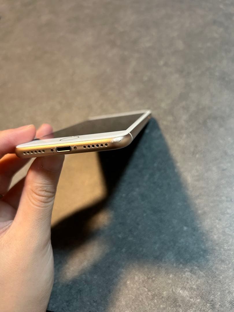 Apple iPhone8 ピンクゴールド 本体　256GB docomo