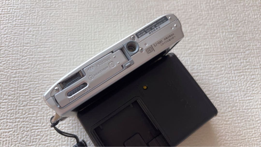 超美品 サイバーショット DSC-T200 デジカメ シルバー