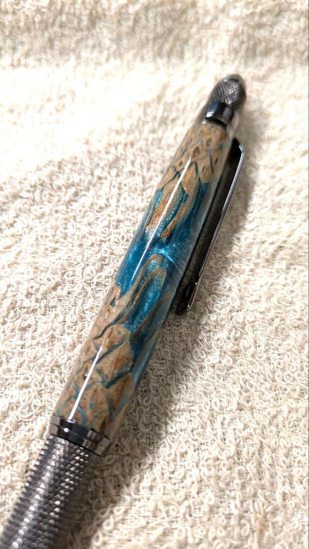 木軸ペン　73Labo　ユリノキレジン　回転式ボールペン