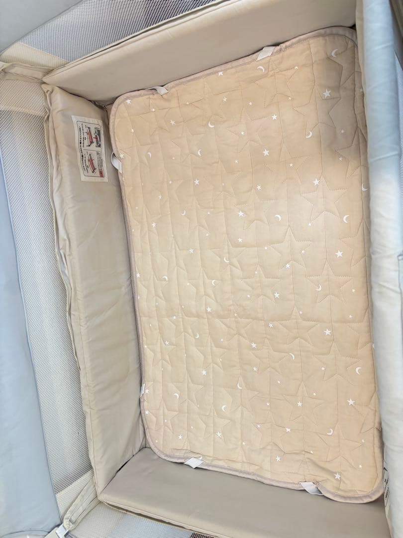 人気　アップリカ COCONEL AIR ココネルエアー　ベビーベット