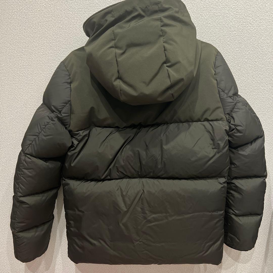 た*う様 【QR鑑定済】MONCLER フード付きダウンジャケット オリーブグリ