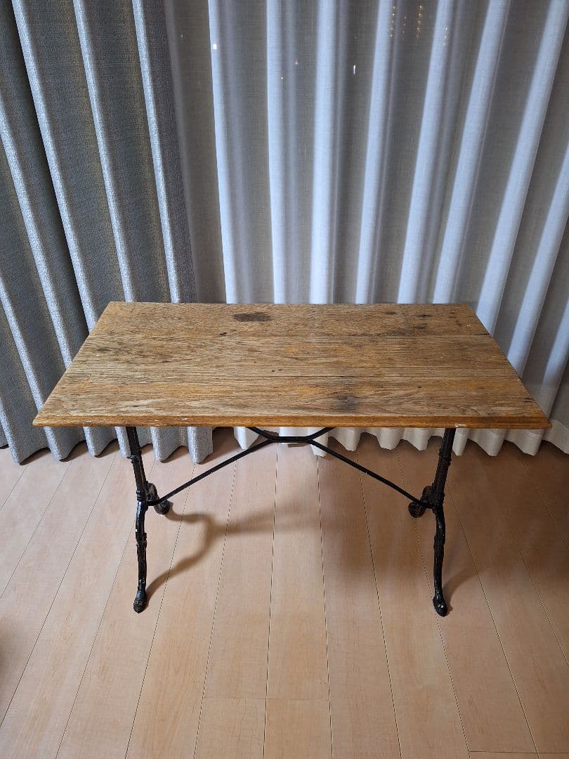 フランスアンティークテーブル