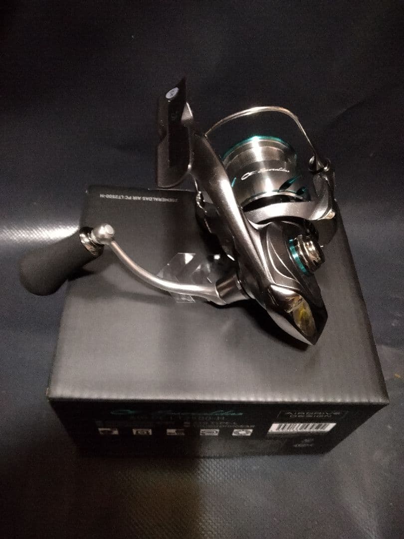 Daiwa AIR PC LT2500-H スピニングリール