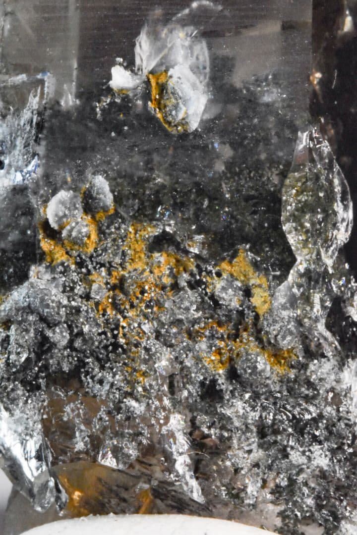 ノルウェー産 アナテース付きスモーキークォーツ