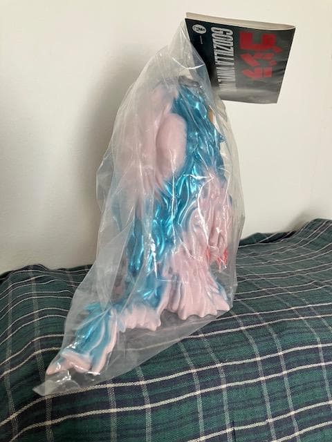 【最終価格】未開封 MEDICOMTOY CCP ヘドラ サイケデリックカラー