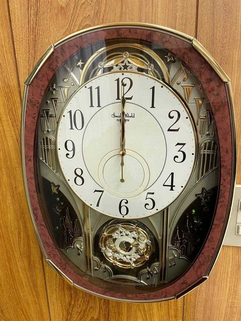 美品RHYTHM SmallWorld 4MN513RH掛け時計メロディ付き