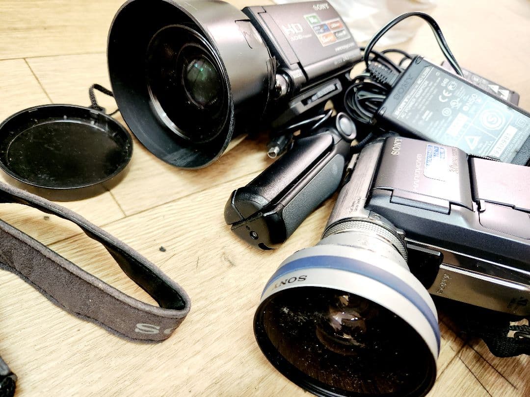 SONYハンディカム　まとめて　本体充電器バッテリー配線等現状品