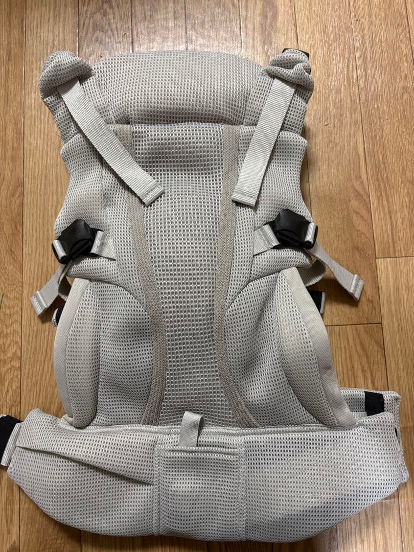 【新品・最安値】2025年最新モデルAprica Laclis 抱っこ紐