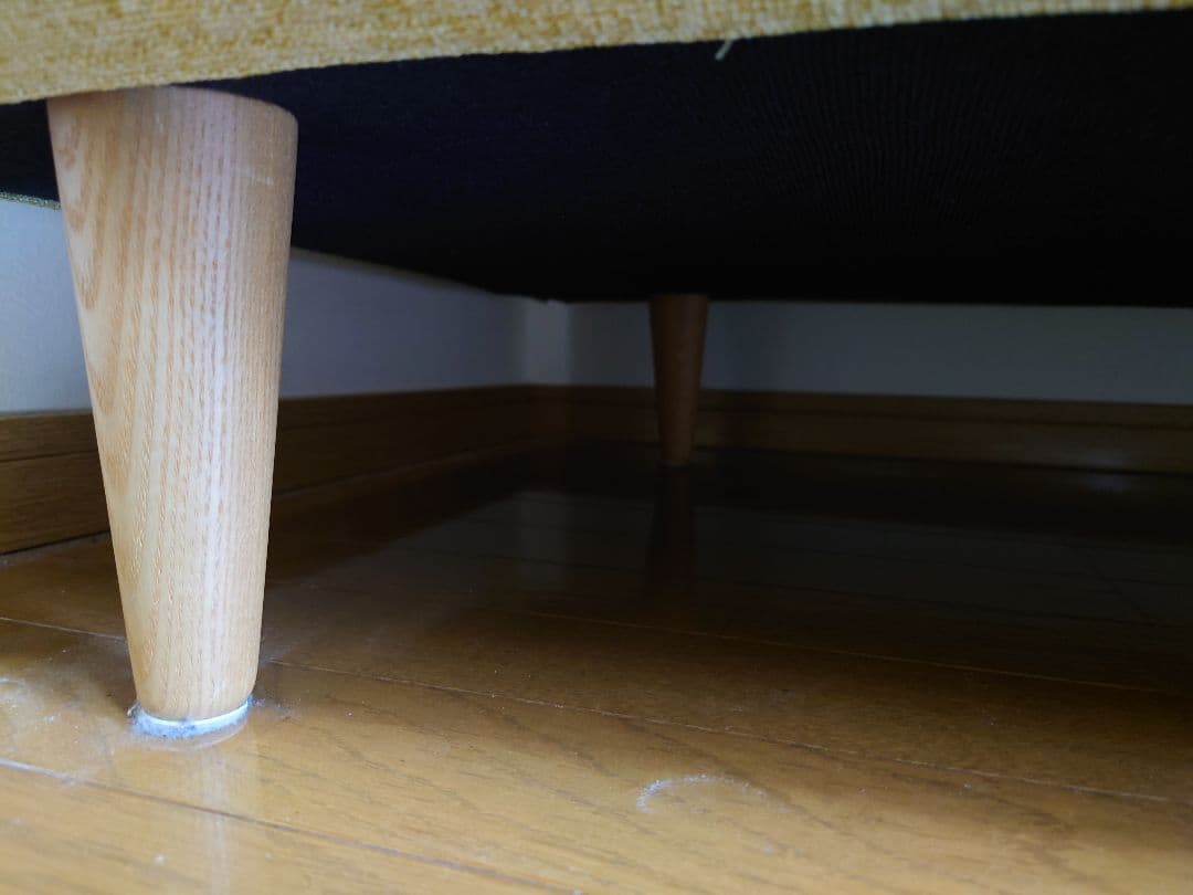 ライトグリーン ３人掛けソファ