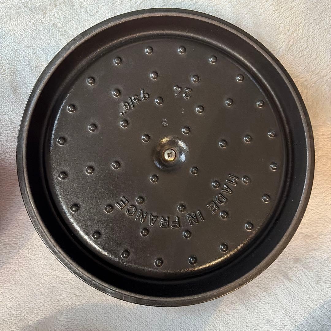 【年末セール本日のみ値下げ】STAUB LA COCOTTE 24cm 赤