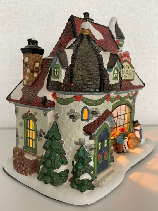 ミニチュア　ドールハウス　ライト　　　　　「サンタのおもちゃ工房」