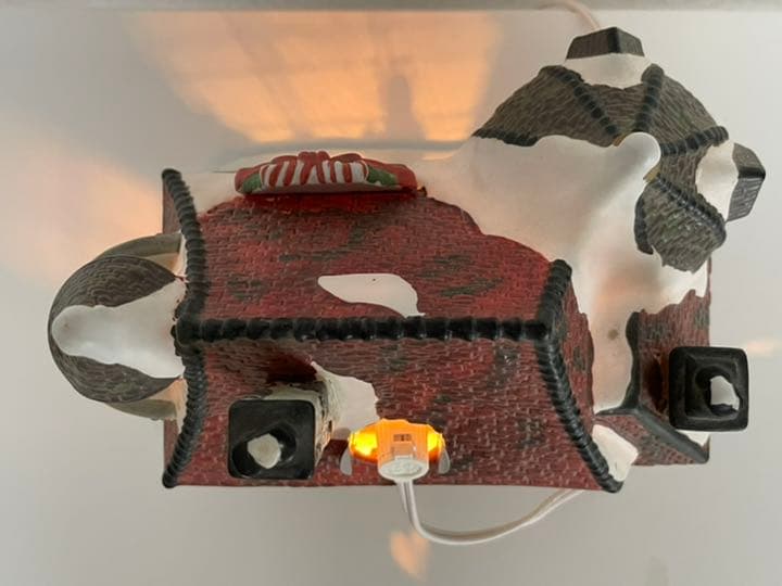 ミニチュア　ドールハウス　ライト　　　　　「サンタのおもちゃ工房」