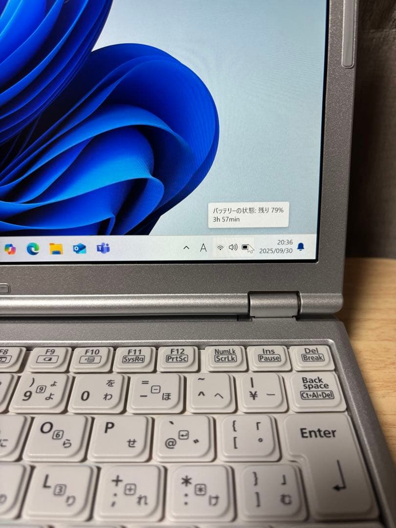 ♫ 動作品Win11 Panasonic Let's note CF-SZ5