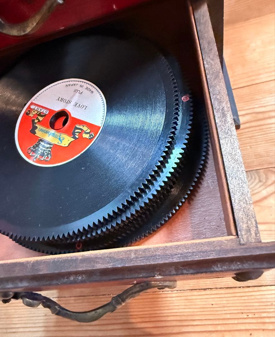 FUJI JAPAN オルゴール付き 3段ディスク付き アンティーク調