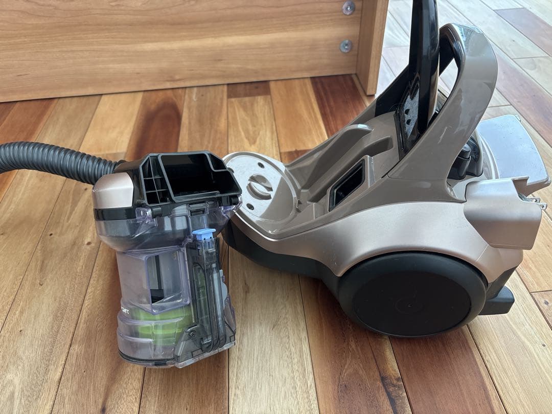 HITACHI サイクロン式掃除機 CV-SF300 シャンパンゴールド