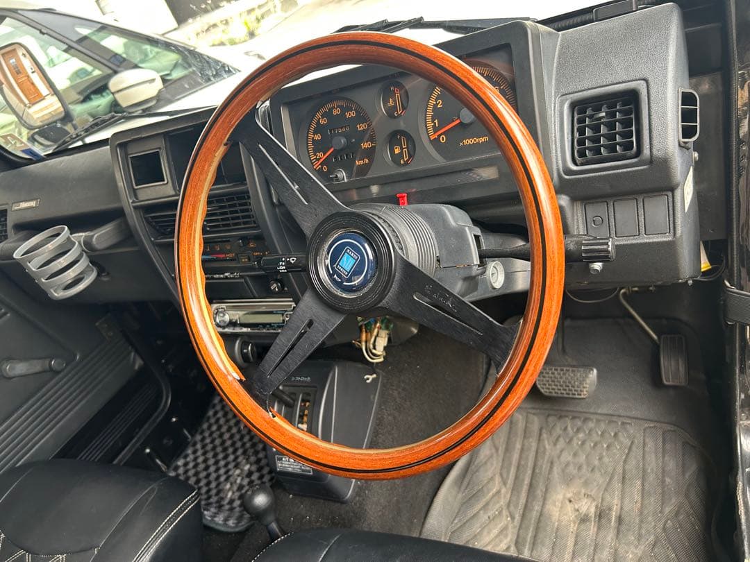 Nardi ナルディクラシック ウッドステアリング