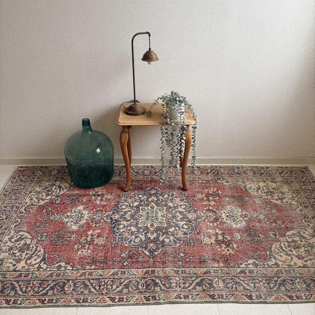 トルコ　ヴィンテージ ラグ　くすみピンク　ネイビー　メダリオン