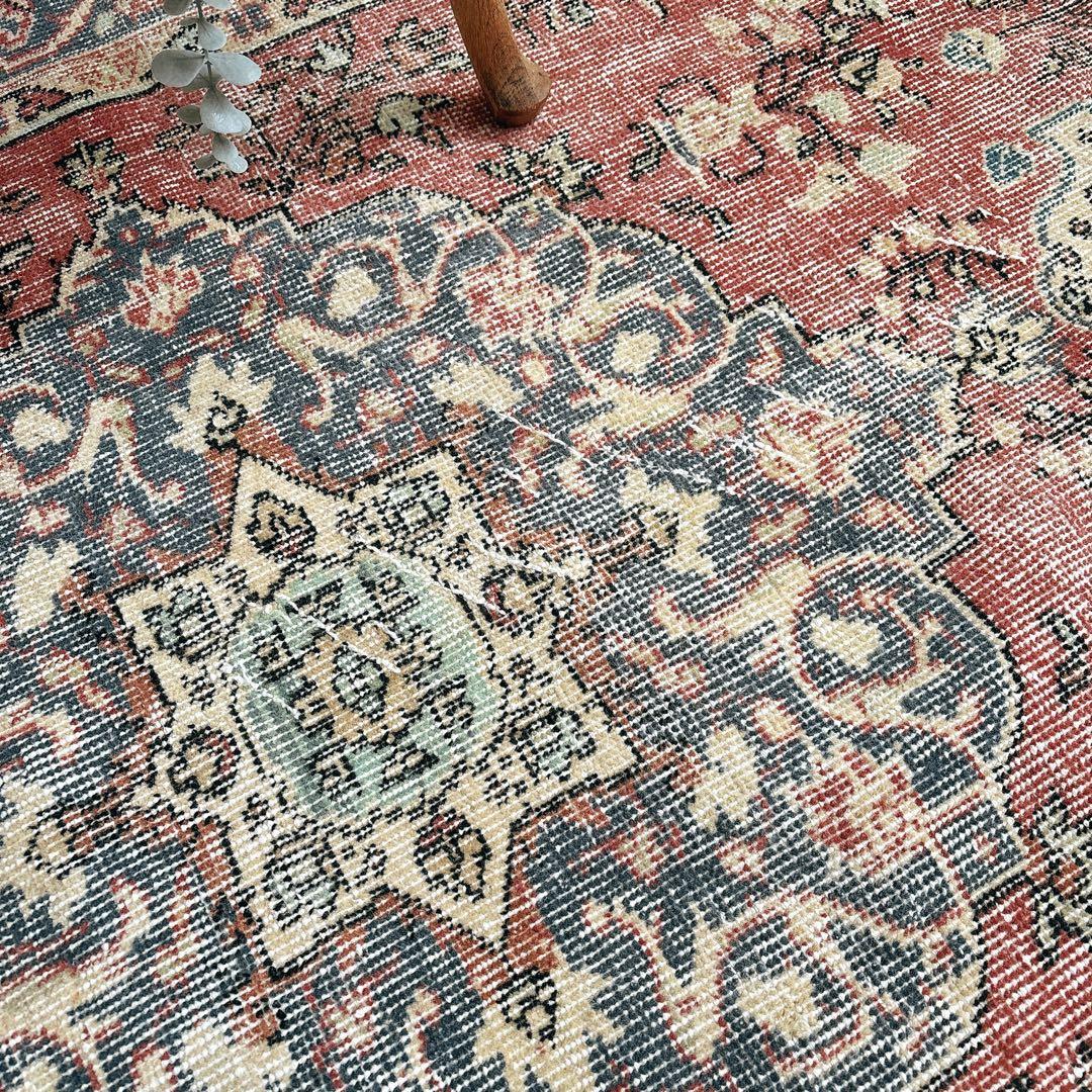 トルコ　ヴィンテージ ラグ　くすみピンク　ネイビー　メダリオン