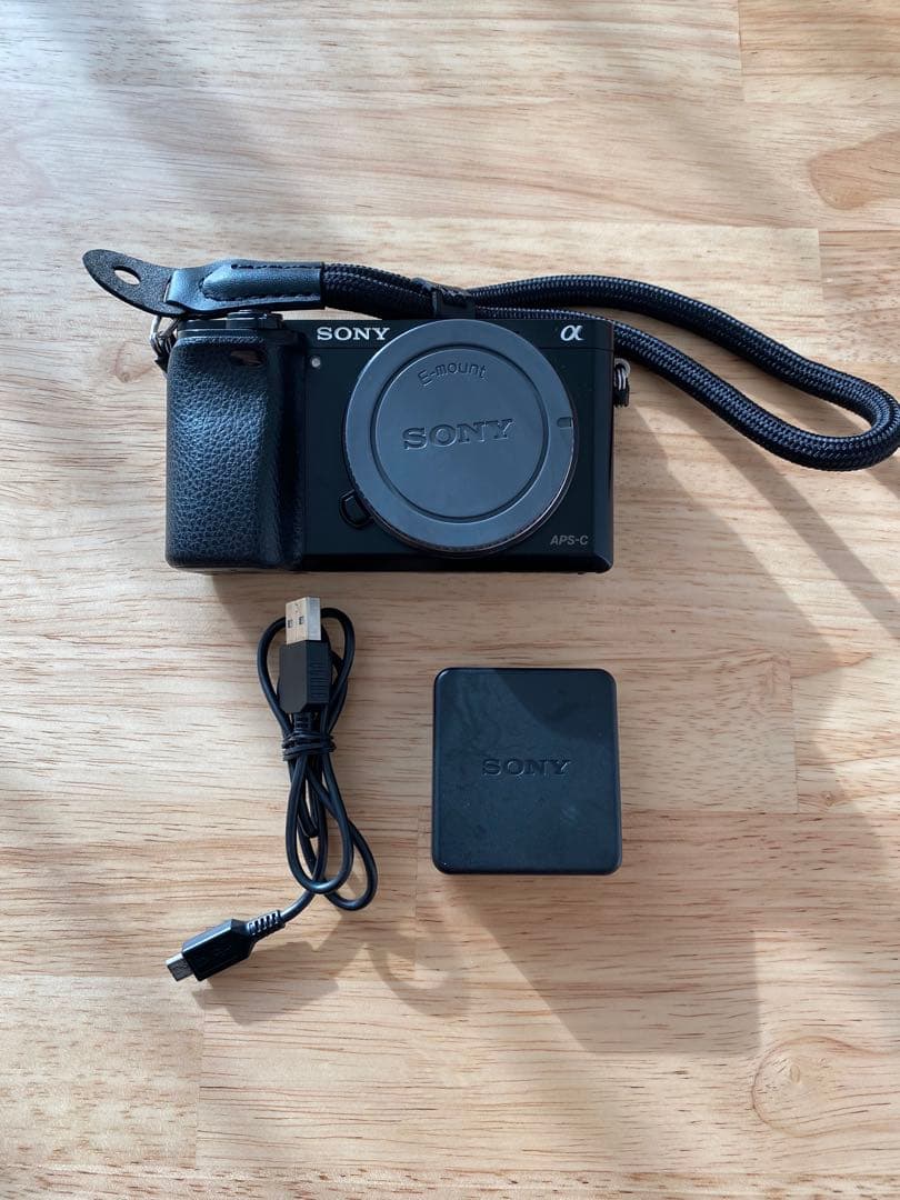 SONY α6000 ミラーレス一眼カメラ 本体　箱付き