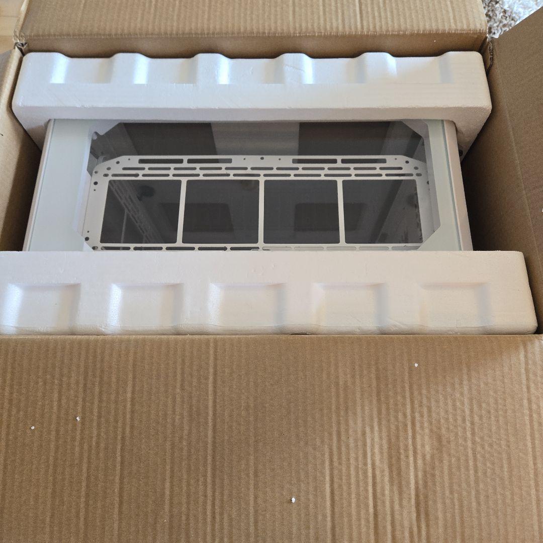 Thermaltake View 51 TF  PCケース