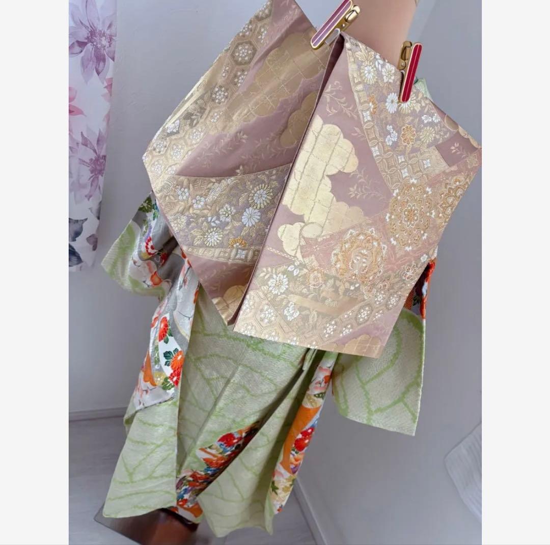 美品豪華刺繍振袖フルセット 鮮やかな花柄 緑・オレンジ