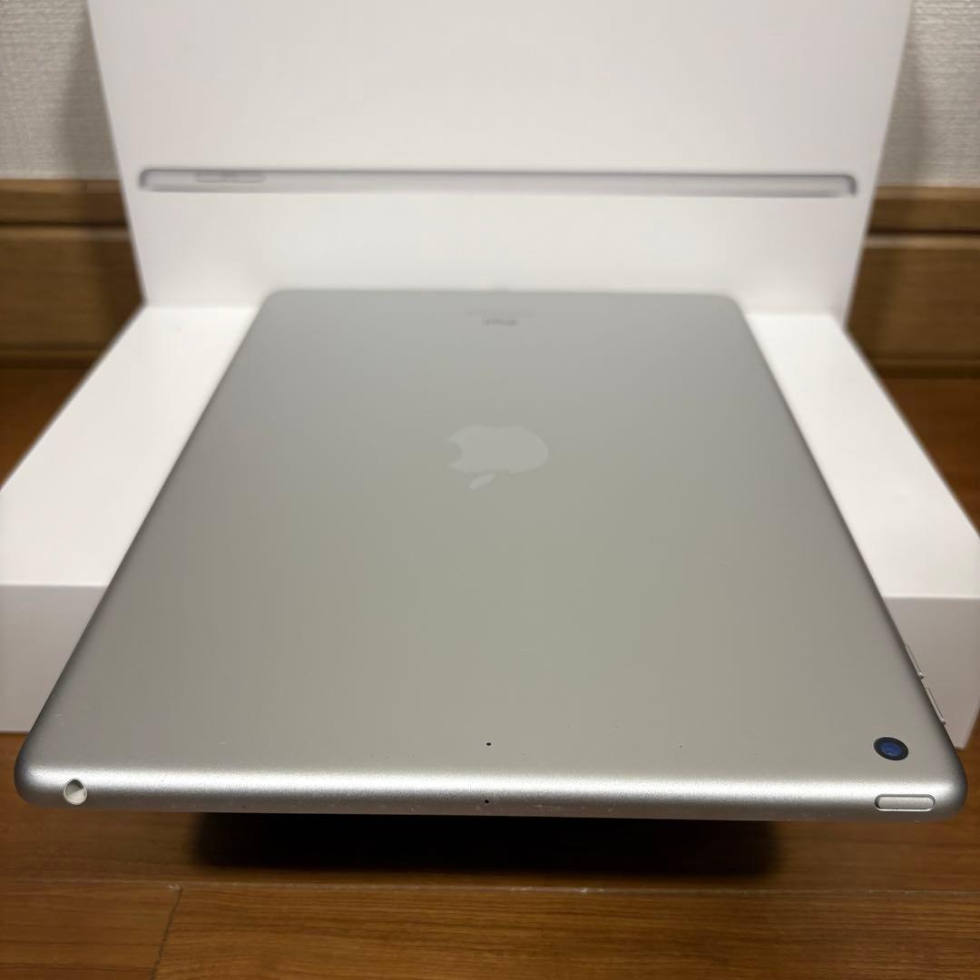 ⭐*~様 【美品】iPad （第9世代） Wi-Fi 64GB 本体