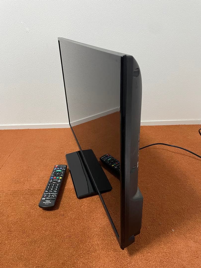 パナソニック　液晶テレビ 32V型　地上/BS/110度CSデジタルハイビジョン
