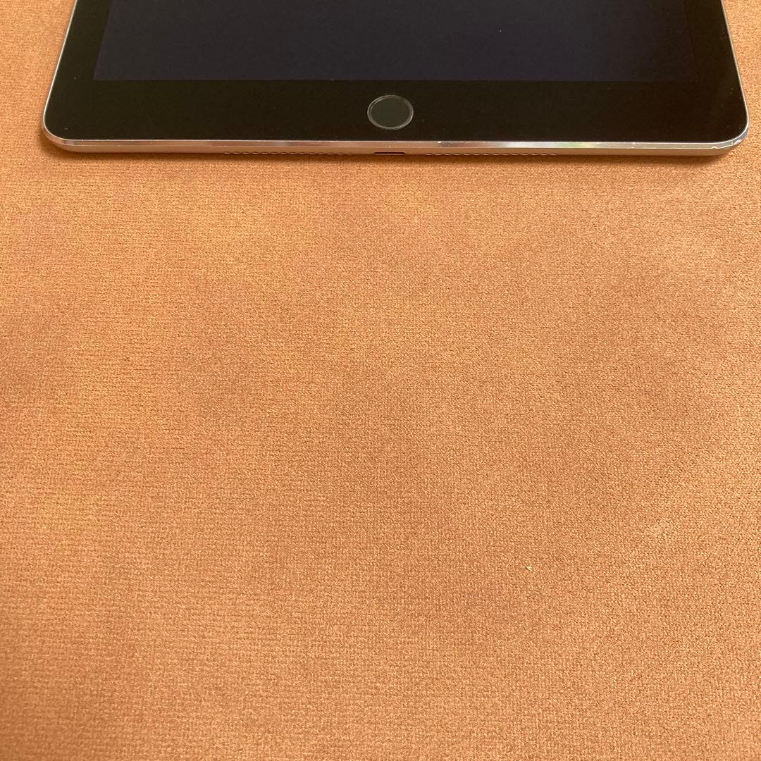 823 電池最良好☆iPad Air2 第2世代 128GB WIFIモデル☆